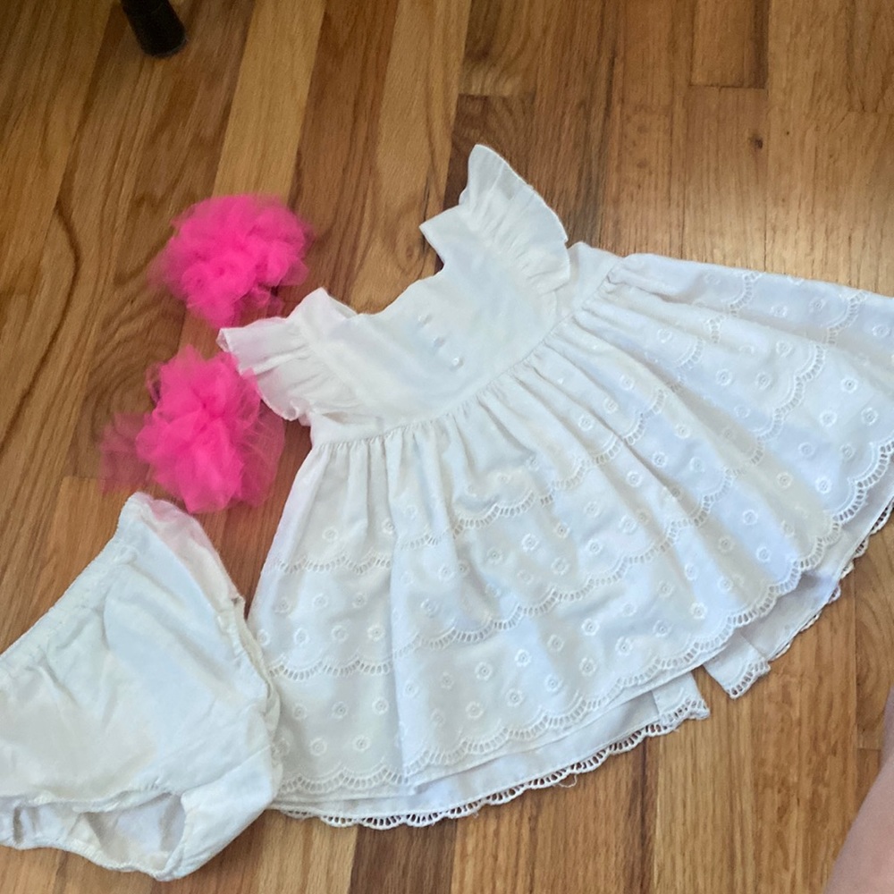 12 Mo White Vintage Saks Fifth Avenue Sleeveless Eyelet Dress w/diaper cover
